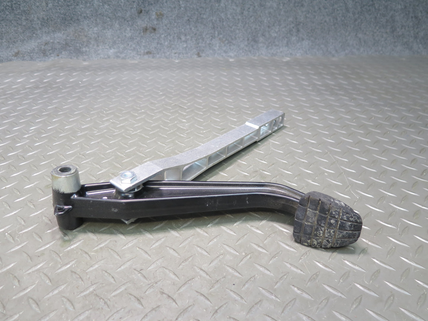 2000-2004 Porsche Boxster 986 Manual Transmission Clutch Brake Gas Pedal Set
