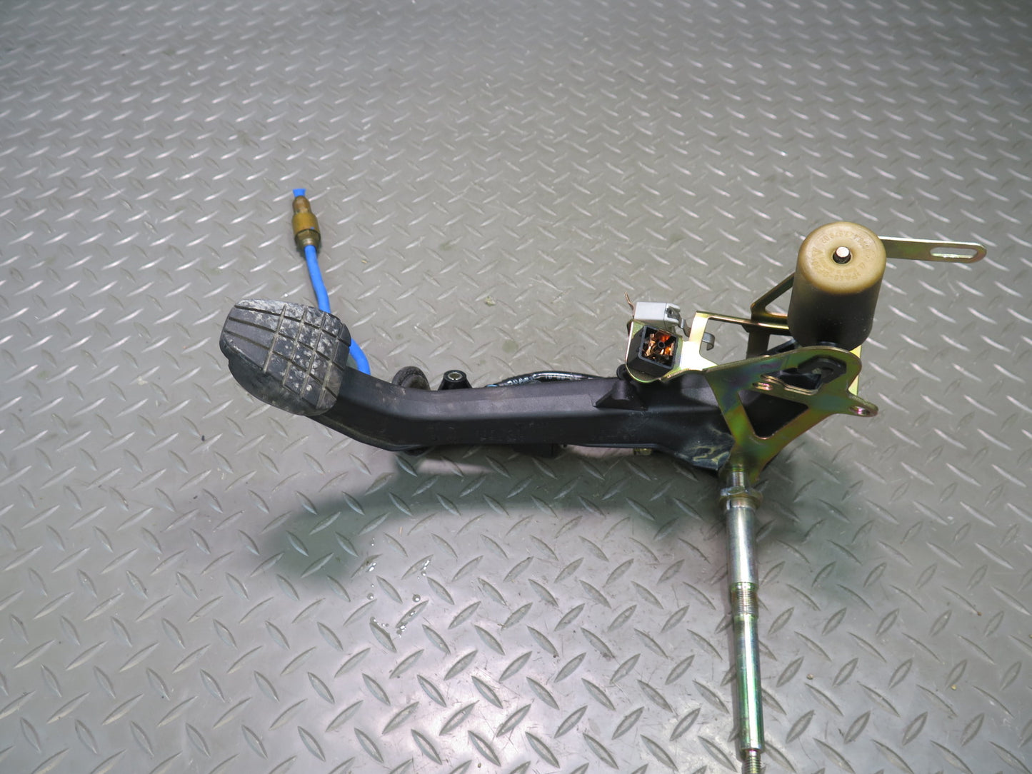 2000-2004 Porsche Boxster 986 Manual Transmission Clutch Brake Gas Pedal Set