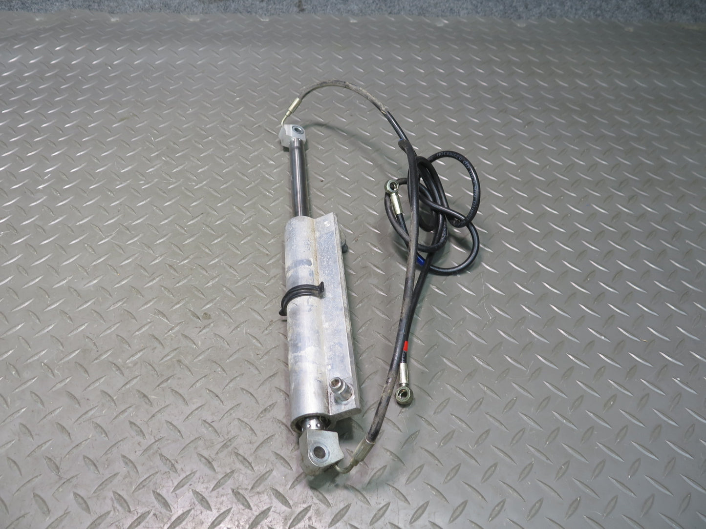 1999-2005 Porsche 911 996 Convertible TOP Roof Hydraulic Lift Cylinder Cable Set