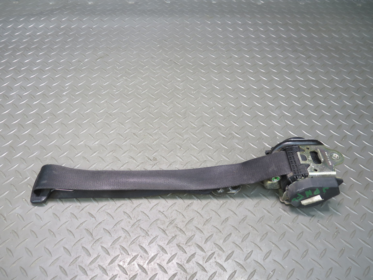 02-05 PORSCHE 911 CARRERA 996 CONVERTIBLE FRONT RIGHT & LEFT SIDE SEATBELT RETRACTOR SET OEM