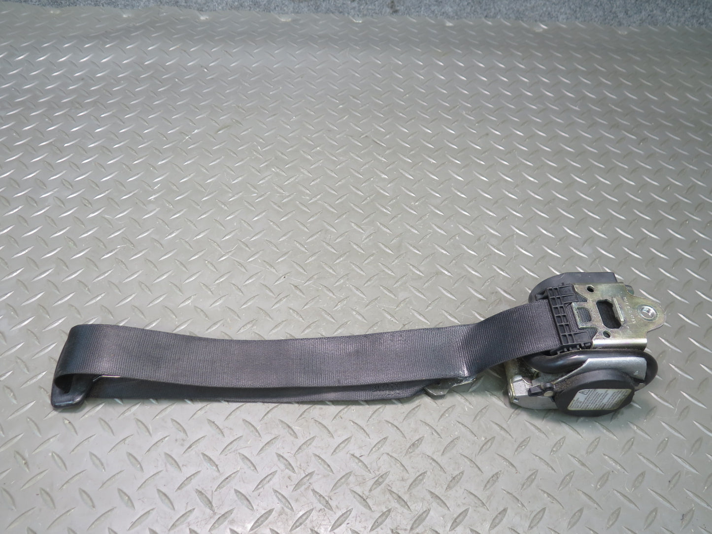 02-05 PORSCHE 911 CARRERA 996 CONVERTIBLE FRONT RIGHT & LEFT SIDE SEATBELT RETRACTOR SET OEM