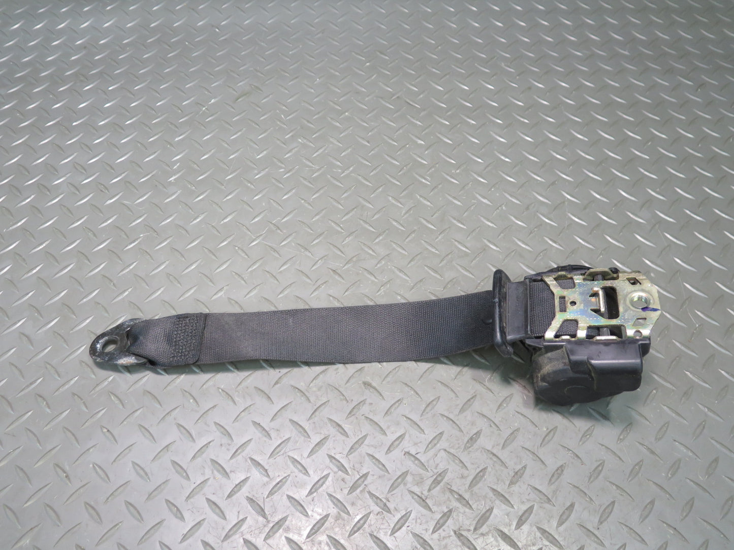 02-05 PORSCHE 911 CARRERA 996 CONVERTIBLE REAR RIGHT & LEFT SIDE SEATBELT RETRACTOR SET OEM