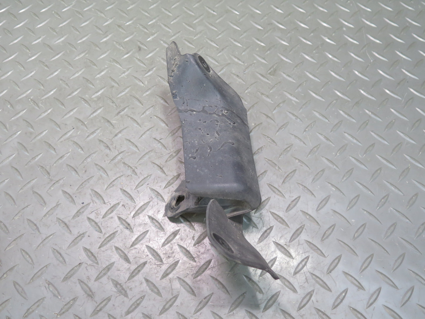 2001 Lexus JCE10L IS300 Sedan Set of 2 Rear MUD Flap Bracket Shield Cover OEM