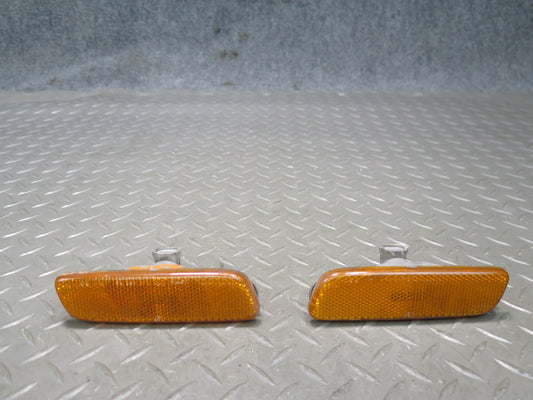 01-05 Lexus IS300 JCE10L Sedan Front Bumper Left Right Side Marker Light Set OEM