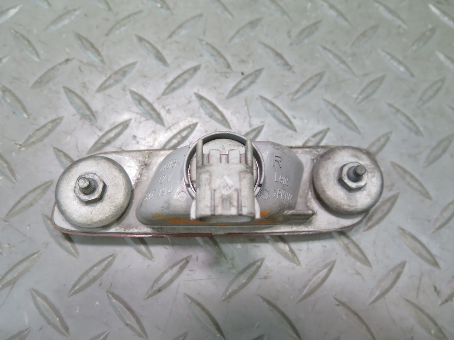 01-05 Lexus IS300 JCE10L Sedan Front Bumper Left Right Side Marker Light Set OEM