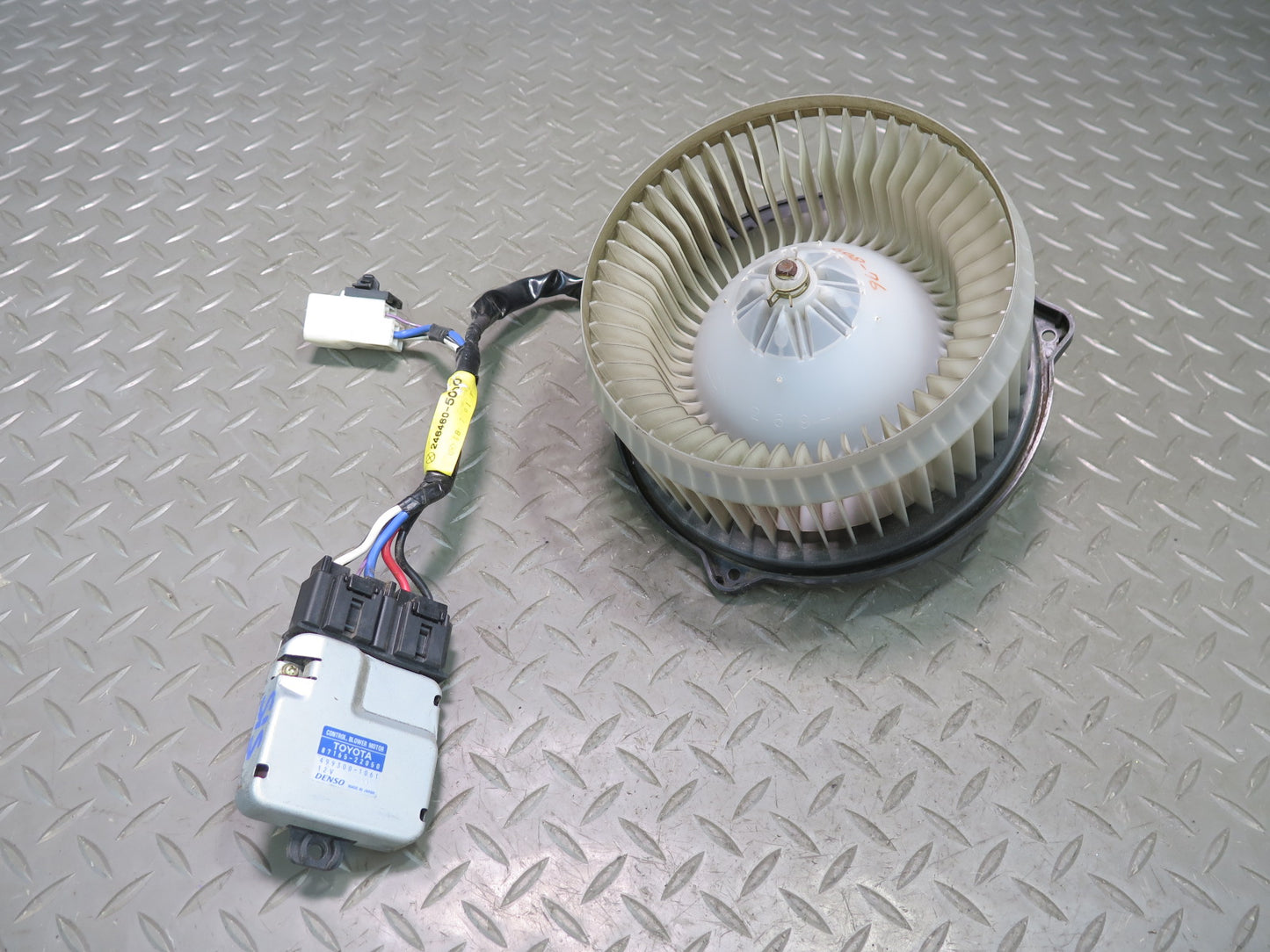 01-05 Lexus JCE10L IS300 A/C Heater Blower Motor Fan w Control Module Set OEM