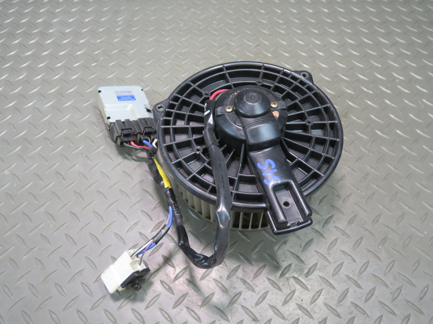 01-05 Lexus JCE10L IS300 A/C Heater Blower Motor Fan w Control Module Set OEM
