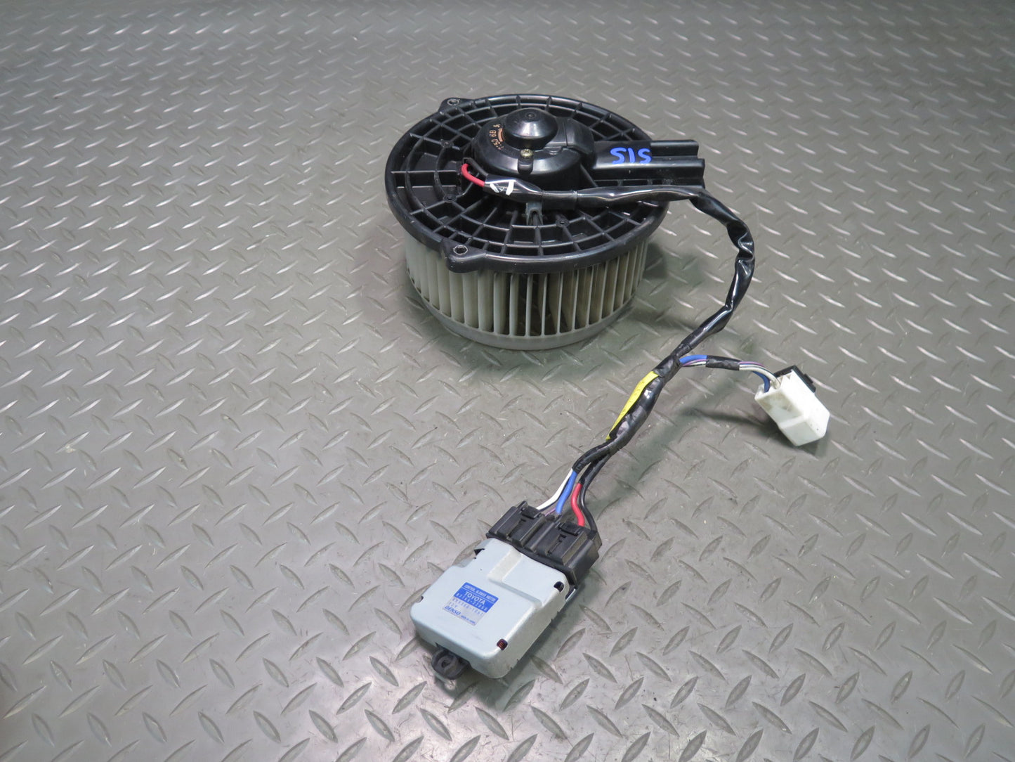 01-05 Lexus JCE10L IS300 A/C Heater Blower Motor Fan w Control Module Set OEM