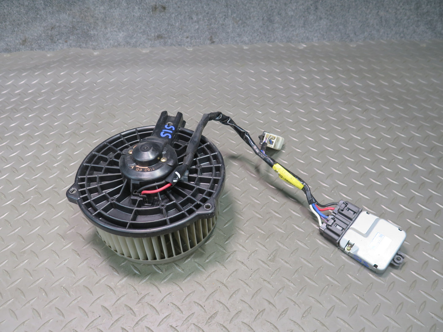 01-05 Lexus JCE10L IS300 A/C Heater Blower Motor Fan w Control Module Set OEM