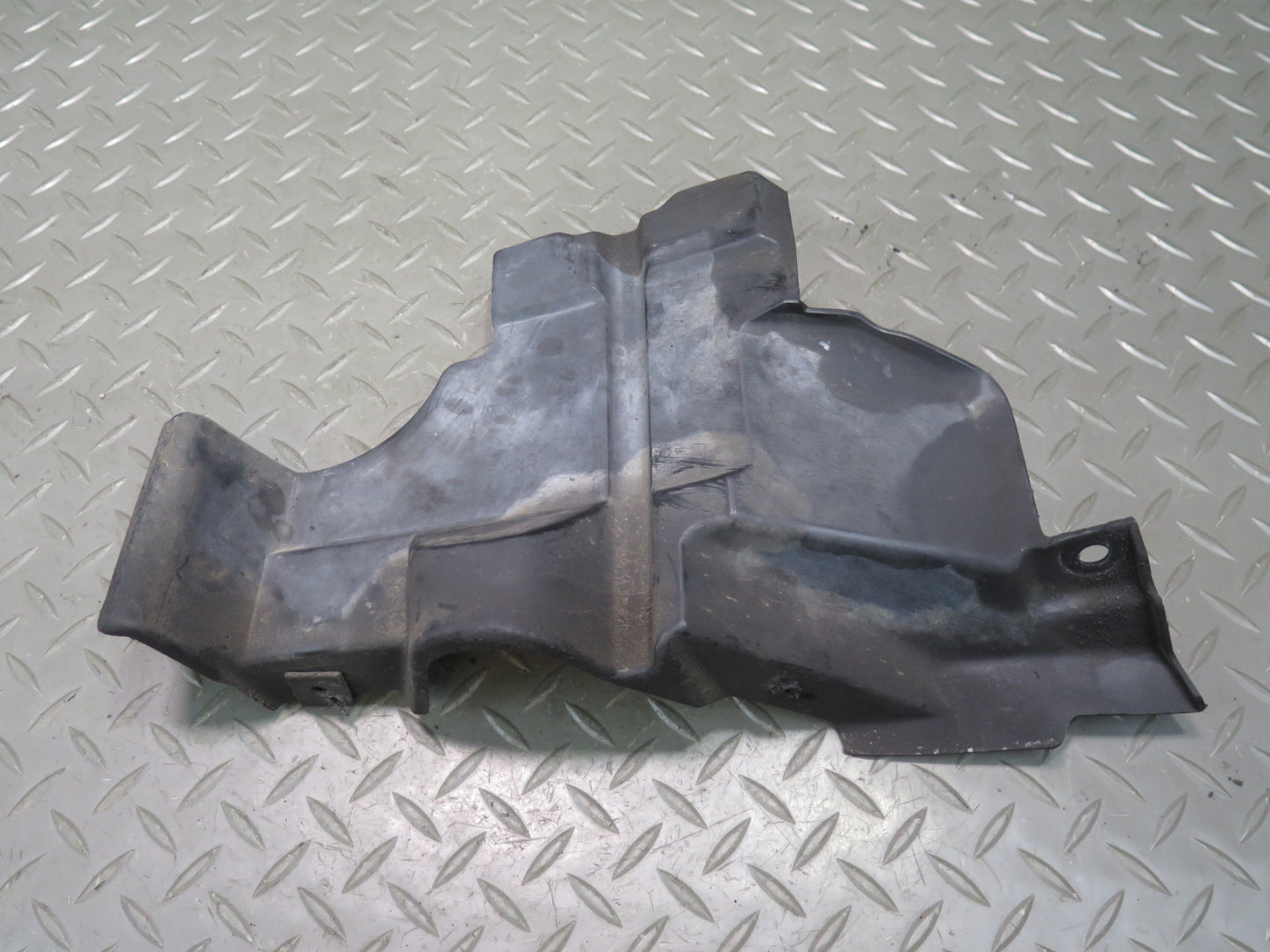 01-05 Lexus JCE10L IS300 Set of 2 Under Engine Guard Trim Shield Cover OEM