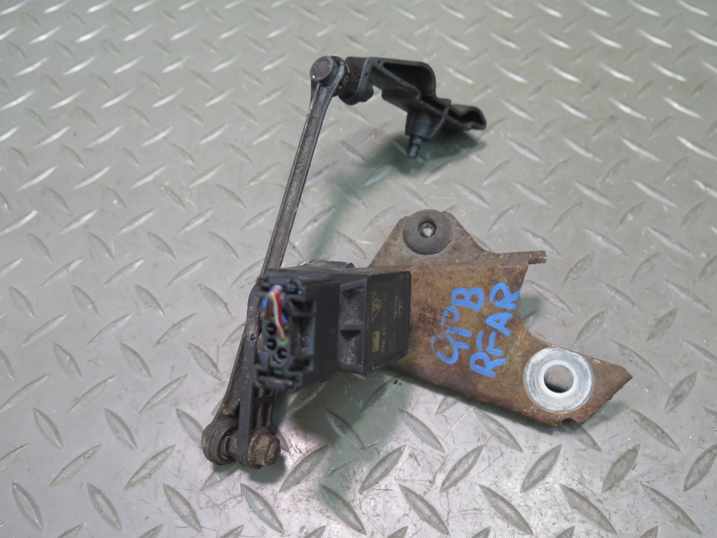 1997-2004 Porsche Boxster 986 Rear Suspension Height Level Sensor 99663112100