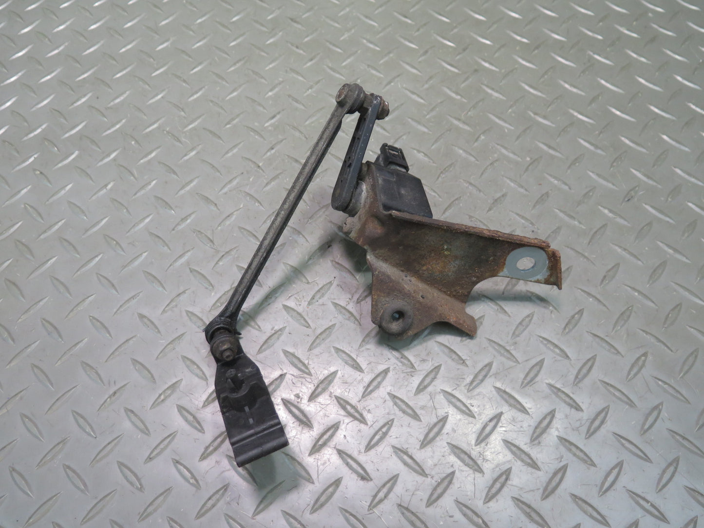1997-2004 Porsche Boxster 986 Rear Suspension Height Level Sensor 99663112100