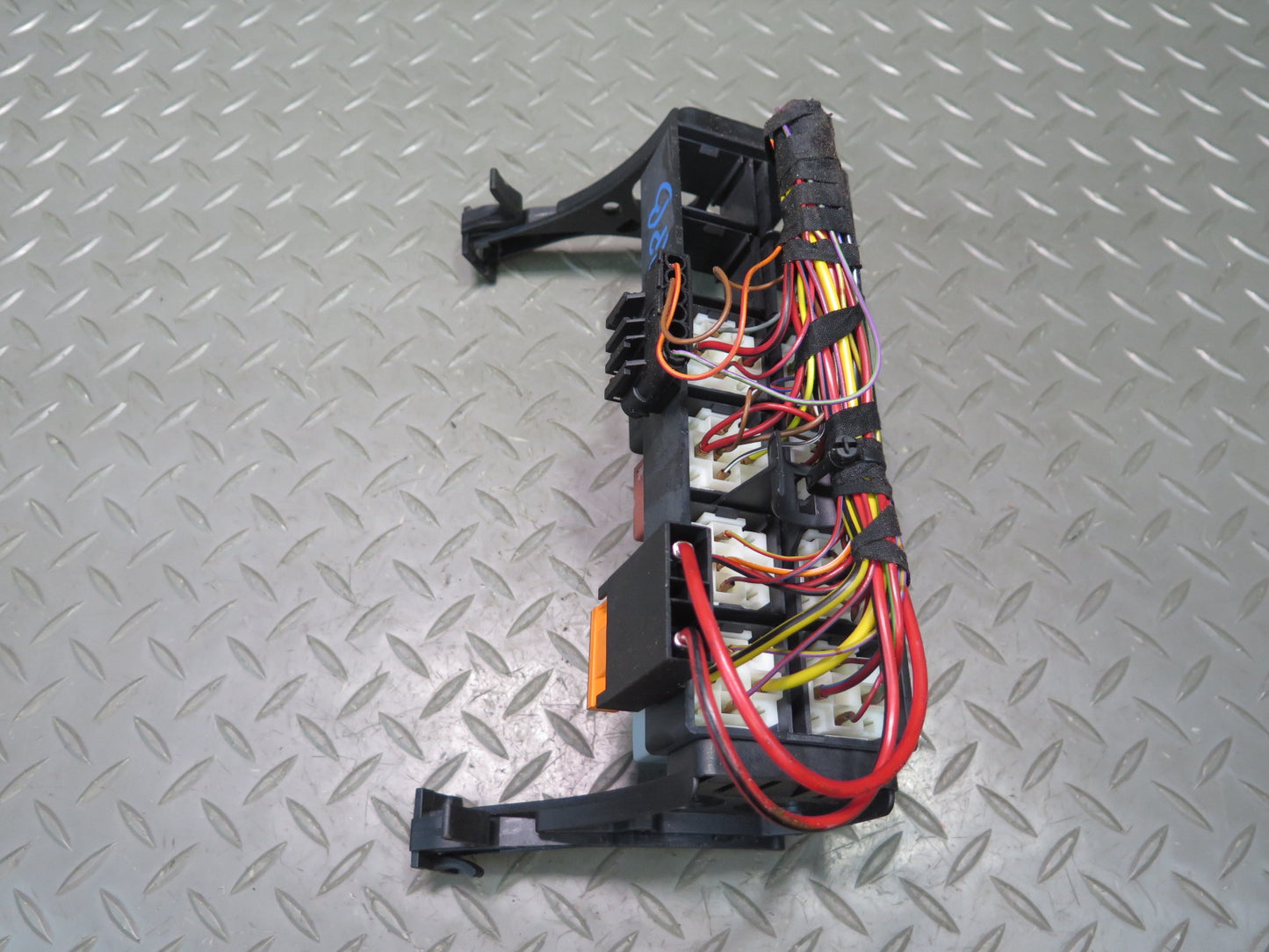 1997-2004 Porsche Boxster 986 Fuse Relay Box Module