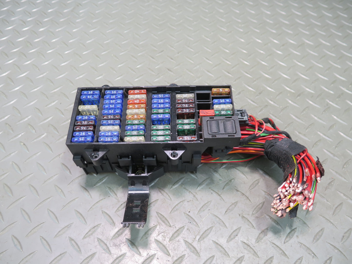 2000-2004 Porsche Boxster 986 Fuse Relay Junction Box Module Unit