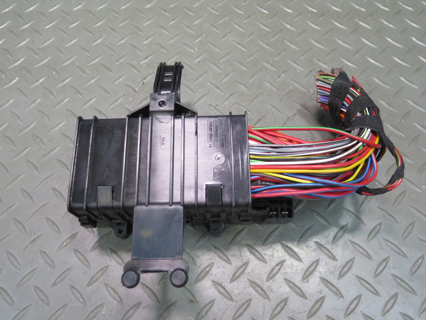 2000-2004 Porsche Boxster 986 Fuse Relay Junction Box Module Unit