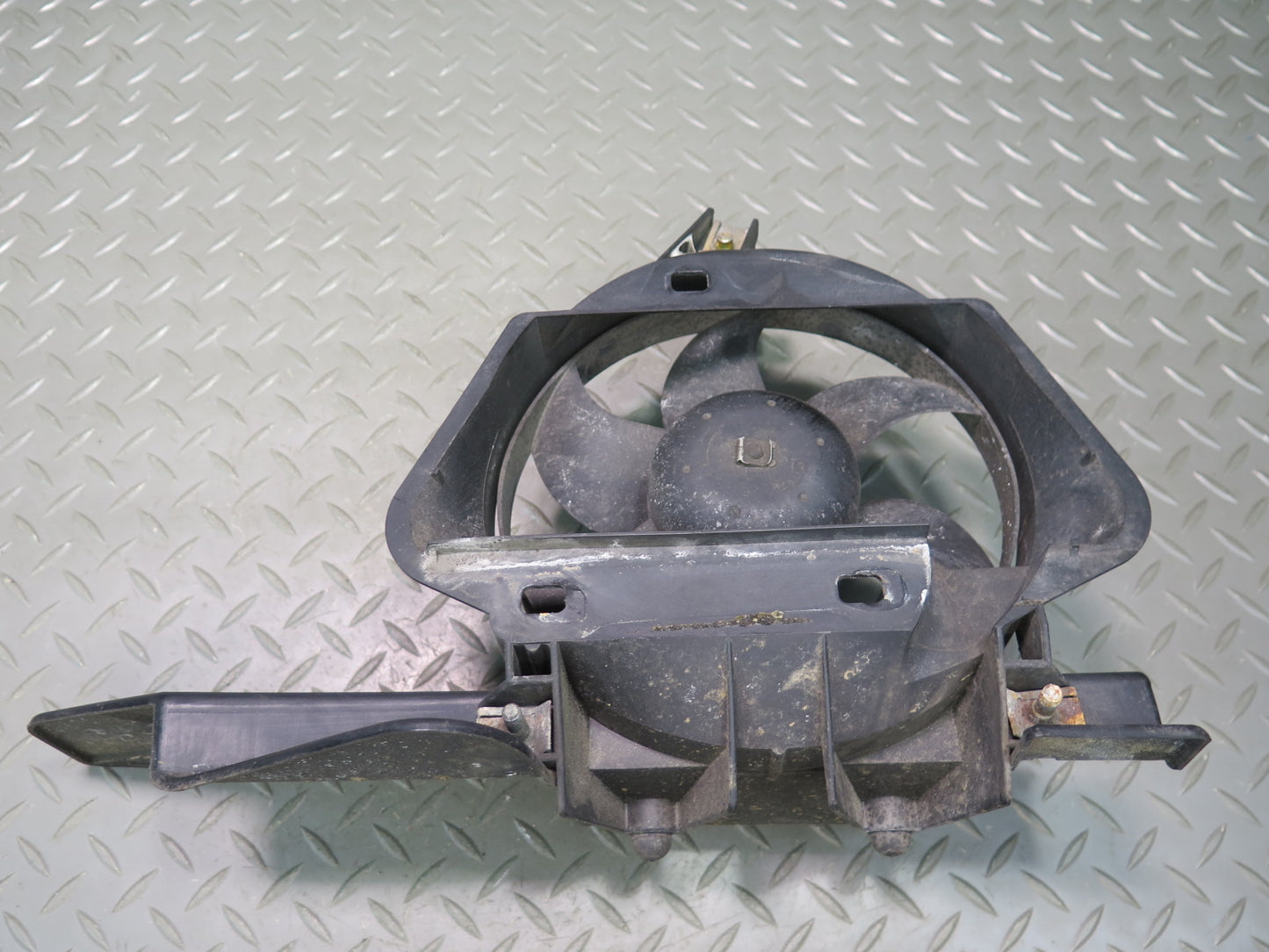 1997-2004 Porsche Boxster 986 Engine Cooling Fan Motor 98662403600