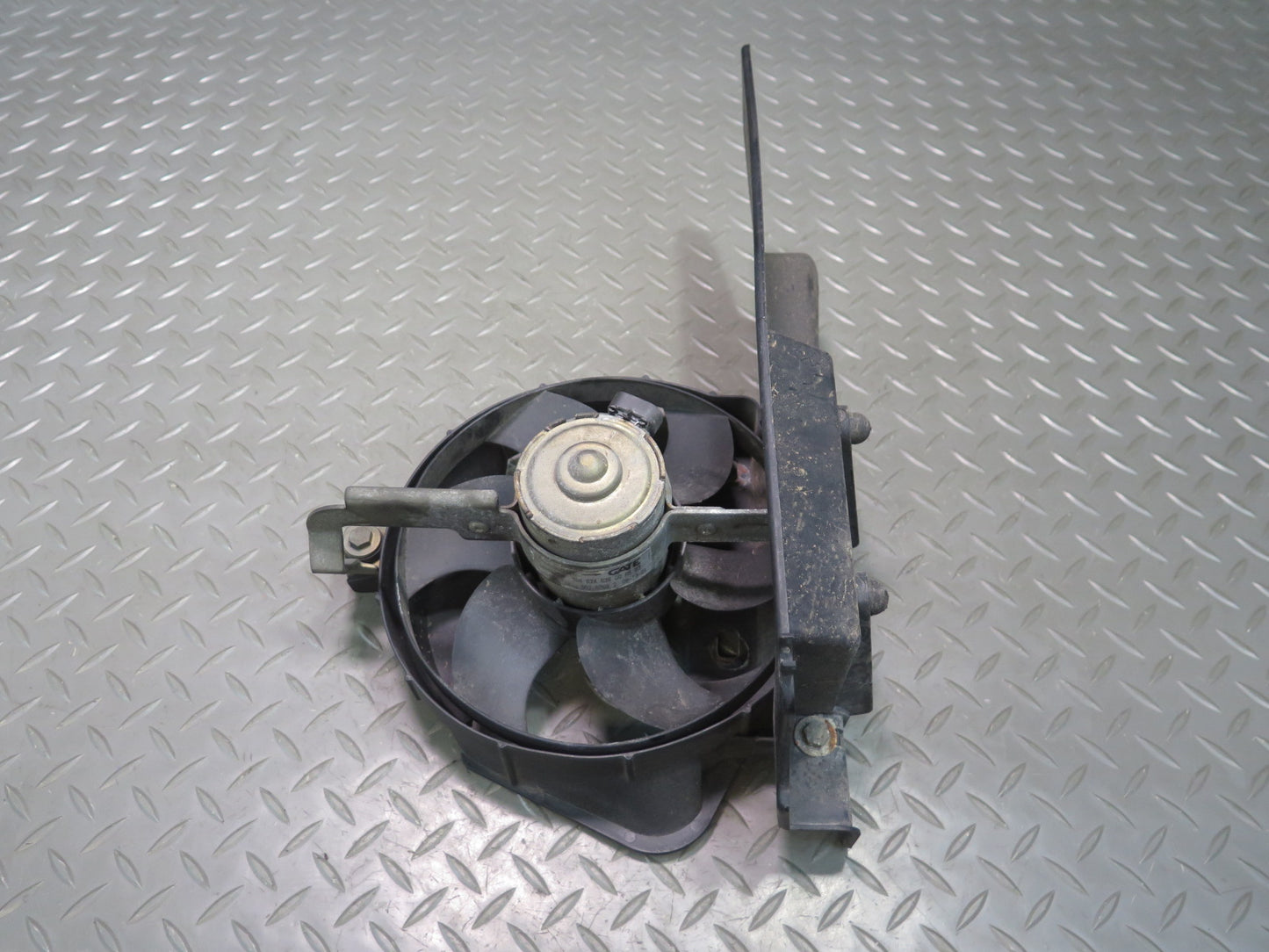 1997-2004 Porsche Boxster 986 Engine Cooling Fan Motor 98662403600