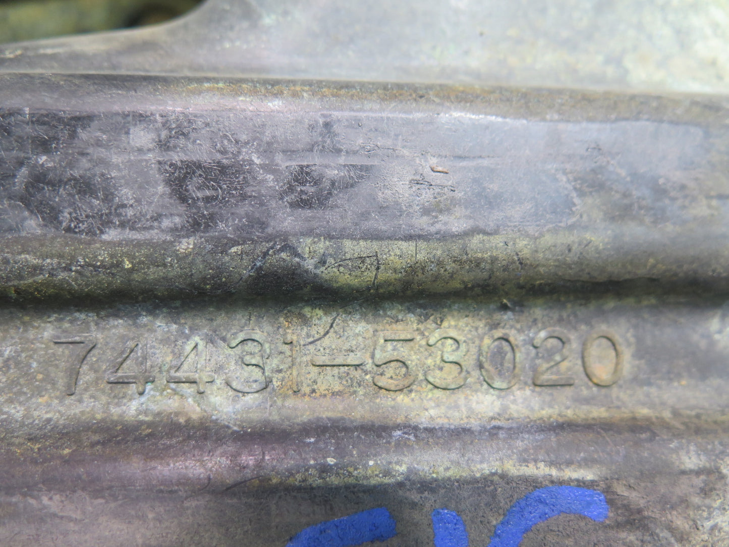 01-05 Lexus JCE10L IS300 Battery Tray Holder Bracket Set OEM