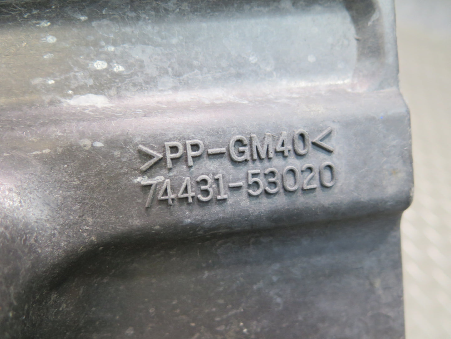 01-05 Lexus JCE10L IS300 Battery Tray Holder Bracket Set OEM