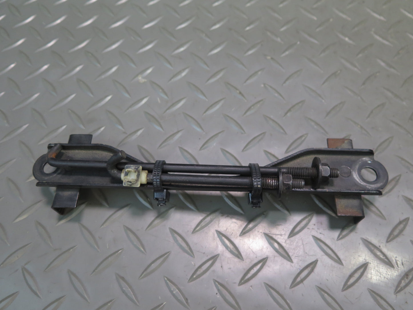 01-05 Lexus JCE10L IS300 Battery Tray Holder Bracket Set OEM