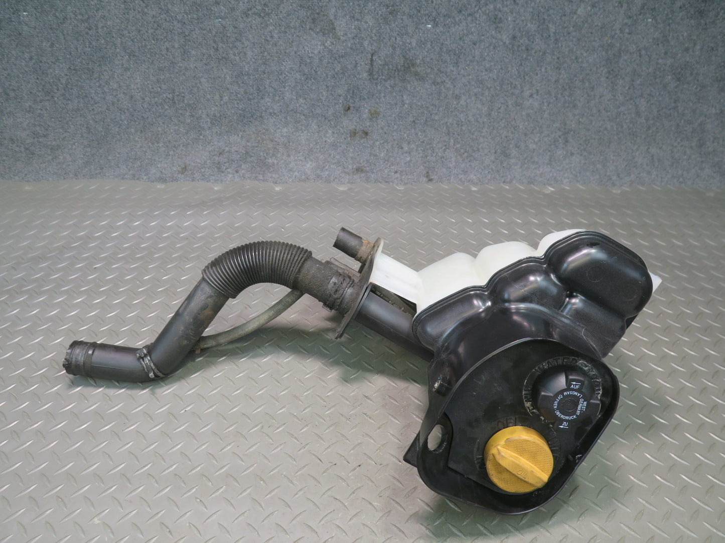 2000-2004 Porsche Boxster 986 Radiator Overflow Expansion Fluid Tank Reservoir