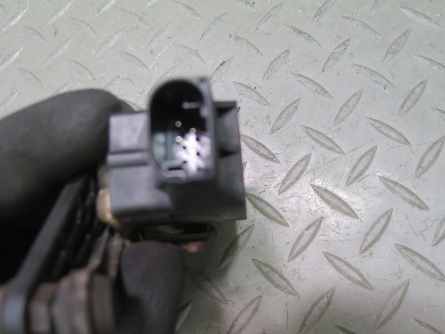1997-2004 Porsche Boxster 986 Rear Suspension Height Level Sensor 99663112100