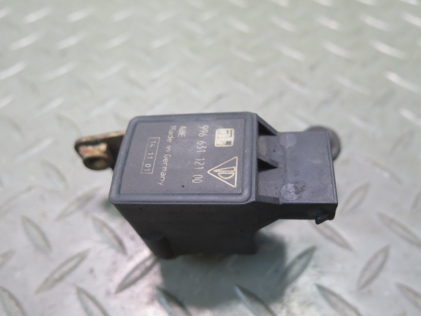 1997-2004 Porsche Boxster 986 Rear Suspension Height Level Sensor 99663112100