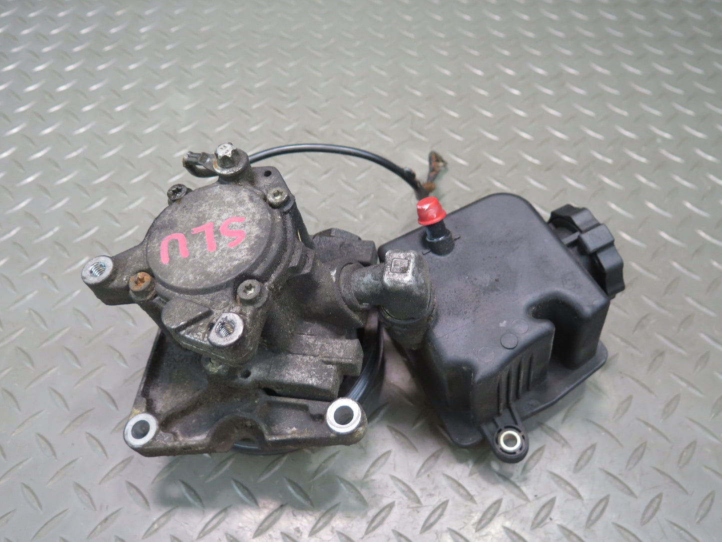 99-02 Mercedes R129 SL500 Hydraulic Power Steering Pump w Reservoir Assy OEM