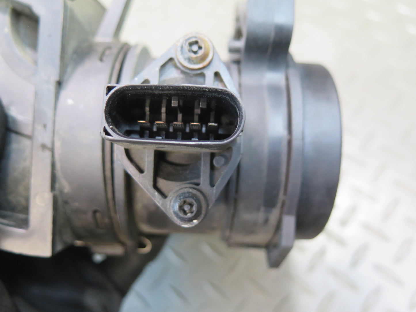 99-02 Mercedes R129 SL500 Mass Air Flow Meter MAF Sensor w Intake Pipe OEM