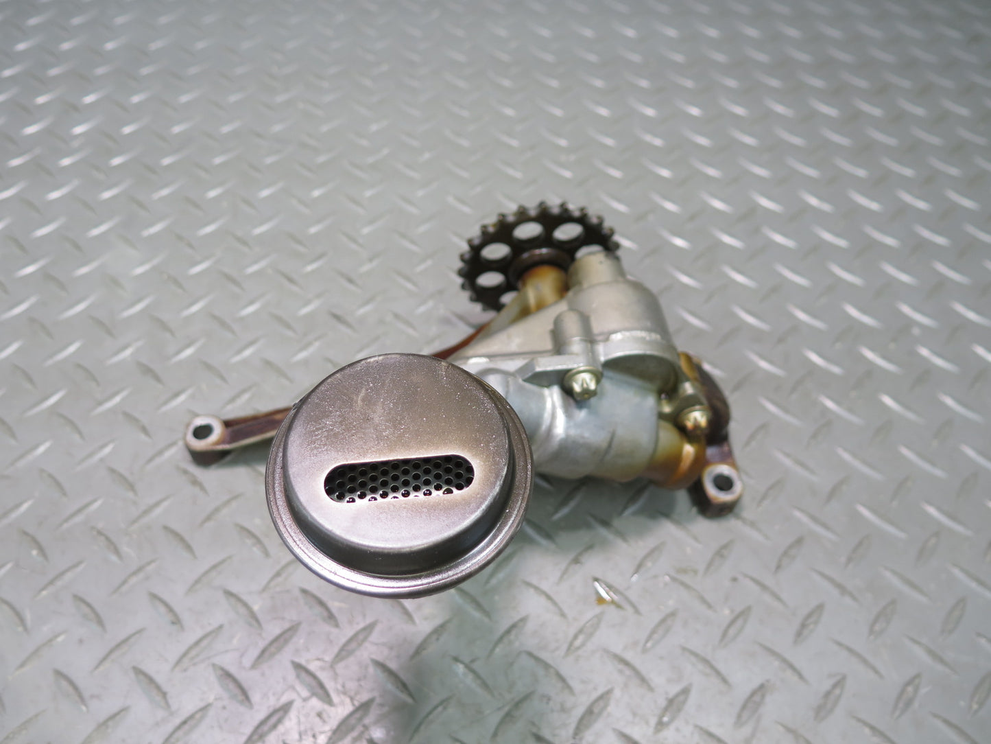 99-02 Mercedes R129 SL500 M113.961 Engine Motor Oil Pump w Pickup Tube OEM