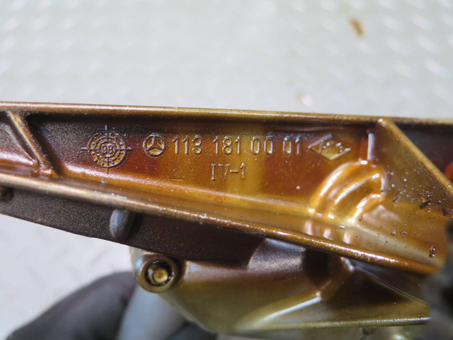 99-02 Mercedes R129 SL500 M113.961 Engine Motor Oil Pump w Pickup Tube OEM