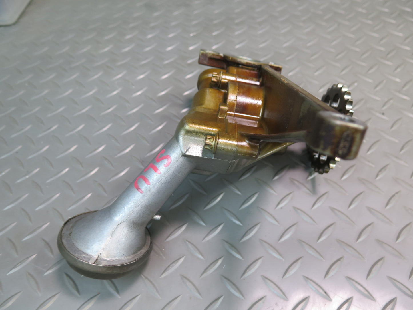 99-02 Mercedes R129 SL500 M113.961 Engine Motor Oil Pump w Pickup Tube OEM