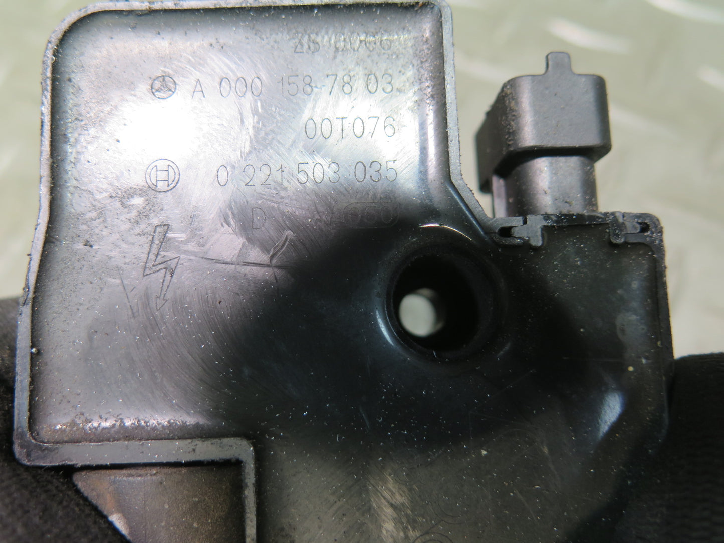 99-02 Mercedes R129 SL500 M113.961 Set of 8 Engine Ignition Coil OEM