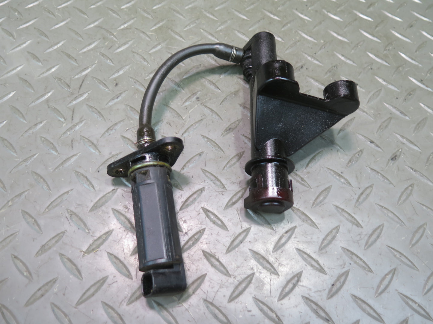 99-02 Mercedes R129 SL500 M113.961 Engine Oil Level Sensor 0041535328 OEM