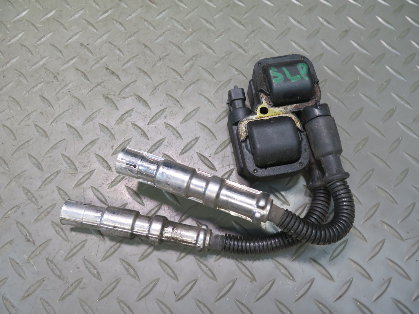 03-06 Mercedes R230 SL500 M113 Set of 8 Engine Ignition Coil 130K 0001587803 OEM