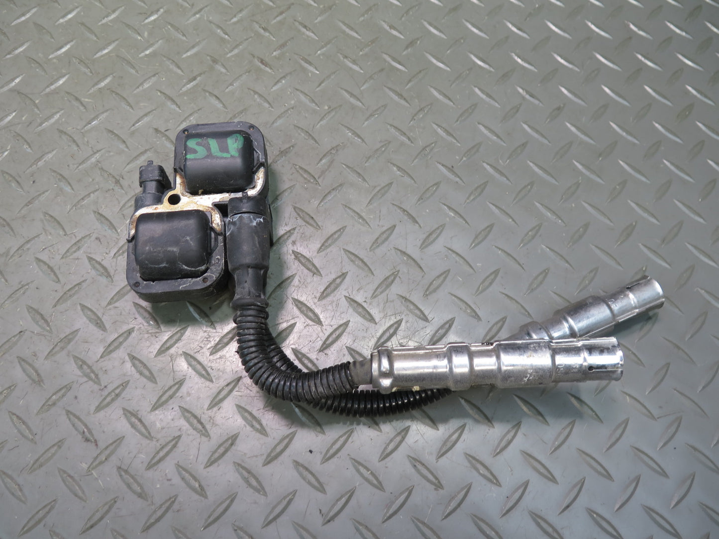 03-06 Mercedes R230 SL500 M113 Set of 8 Engine Ignition Coil 130K 0001587803 OEM