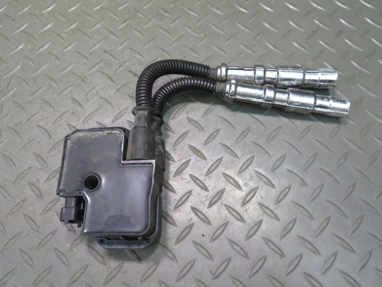 03-06 Mercedes R230 SL500 M113 Set of 8 Engine Ignition Coil 130K 0001587803 OEM