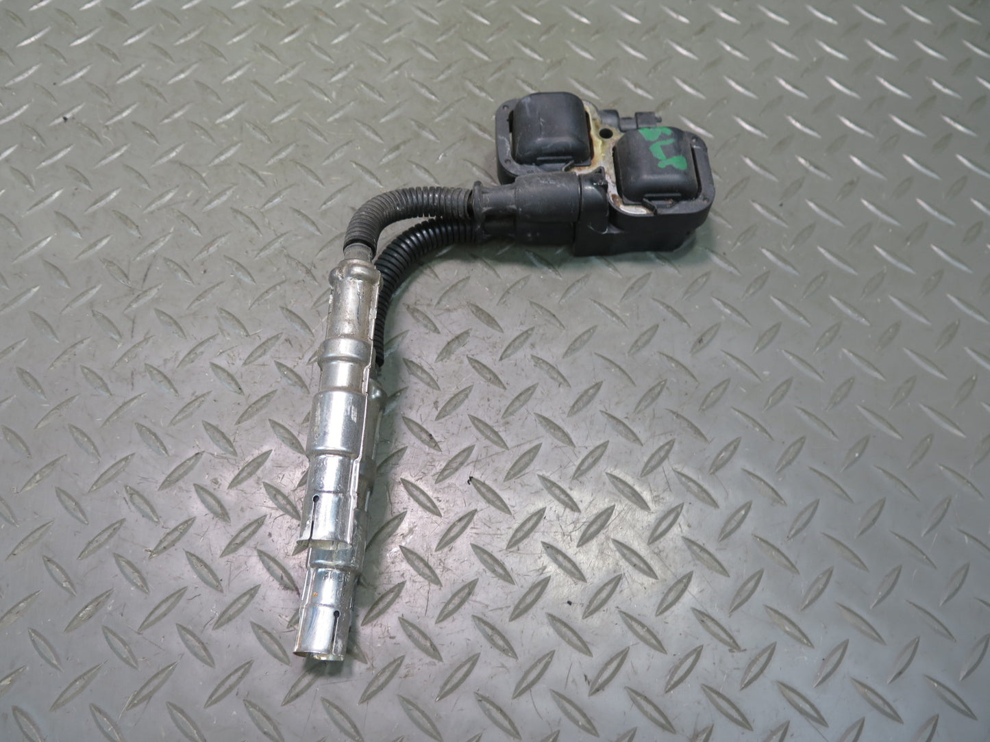 03-06 Mercedes R230 SL500 M113 Set of 8 Engine Ignition Coil 130K 0001587803 OEM