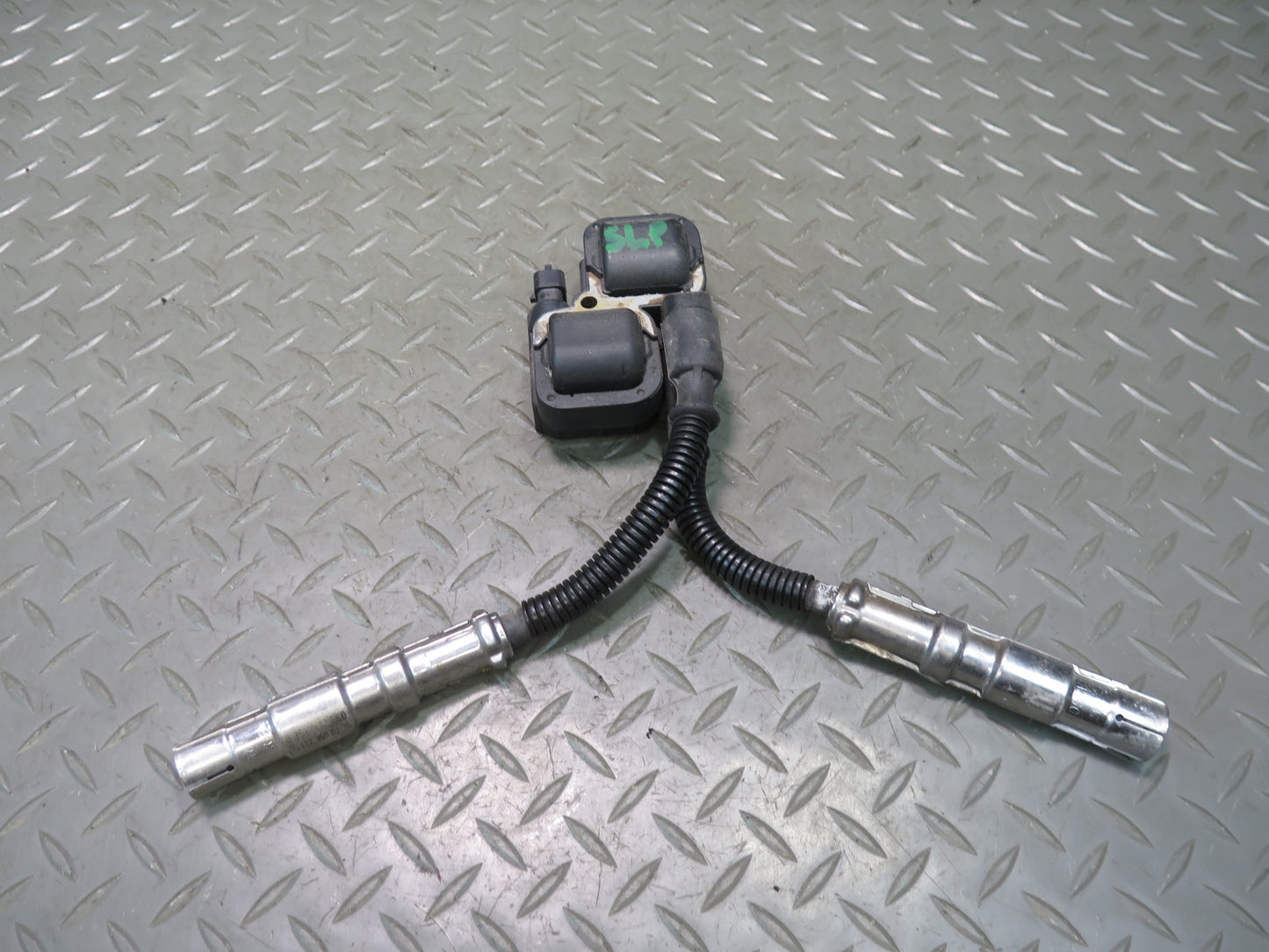 03-06 Mercedes R230 SL500 M113 Set of 8 Engine Ignition Coil 130K 0001587803 OEM