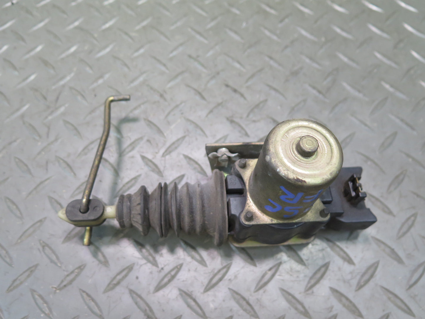 84-93 Chevrolet Corvette C4 Right Door Central Lock Actuator Motor OEM