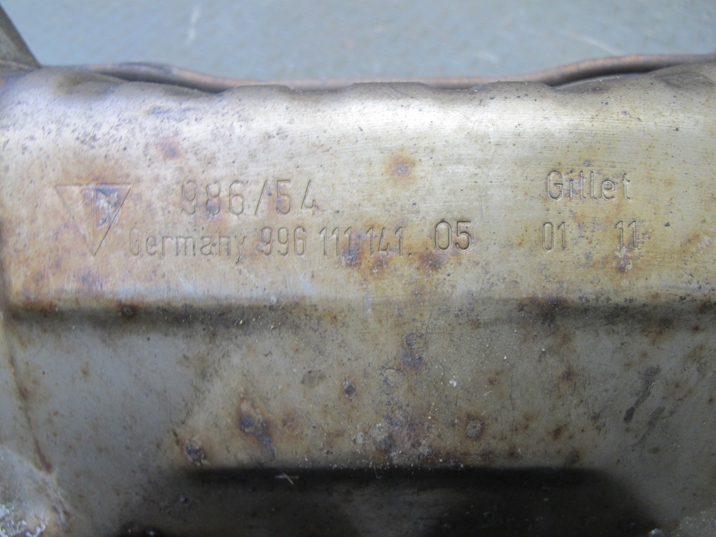 2000-2002 Porsche Boxster S 986 3.2L Rear Exhaust Muffler w Tips 99611114105