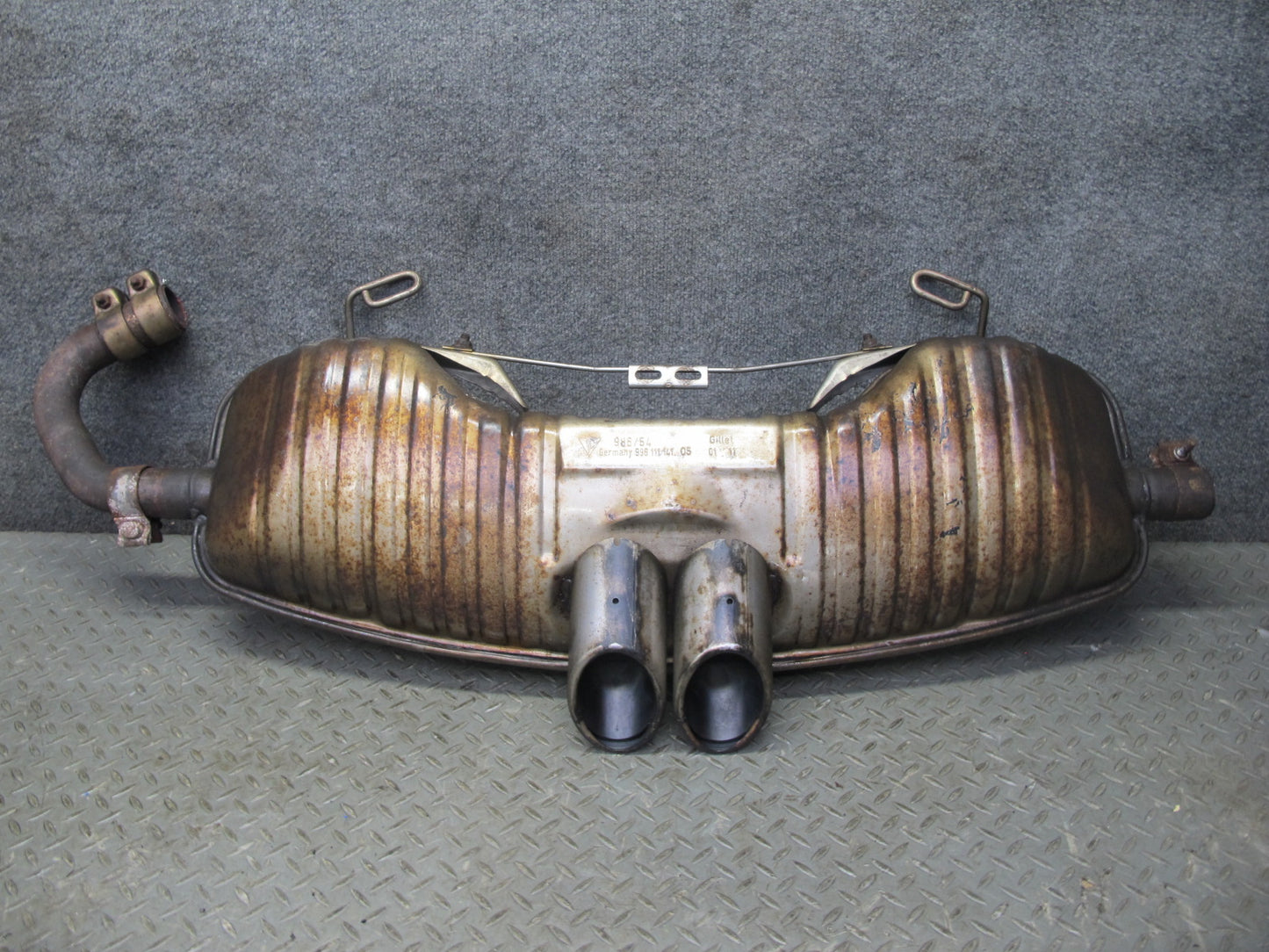 2000-2002 Porsche Boxster S 986 3.2L Rear Exhaust Muffler w Tips 99611114105