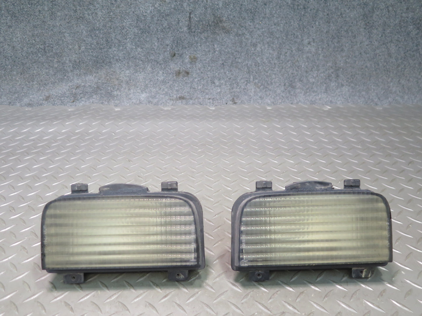 91-96 Chevrolet Corvette C4 Rear Bumper Reverse Back UP Light Lamp Set OEM