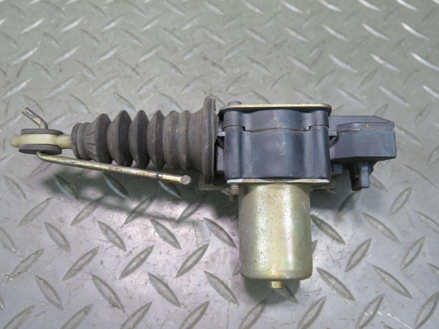 84-93 Chevrolet Corvette C4 Left Driver Door Central Lock Actuator Motor OEM