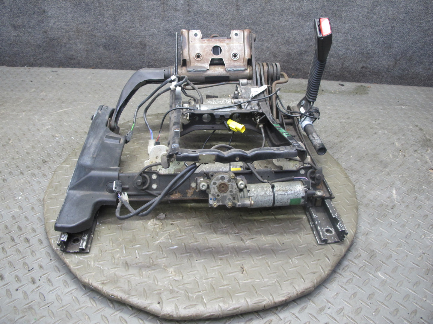 96-99 BMW E36 328i Convertible Front Right Seat Lower Frame Track Rail Motor OEM