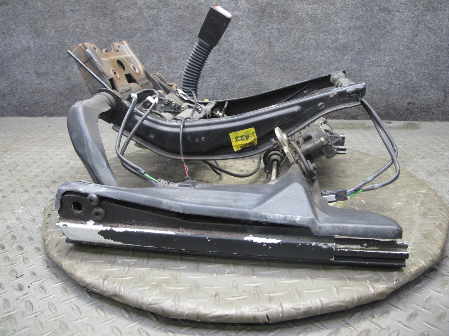 96-99 BMW E36 328i Convertible Front Right Seat Lower Frame Track Rail Motor OEM