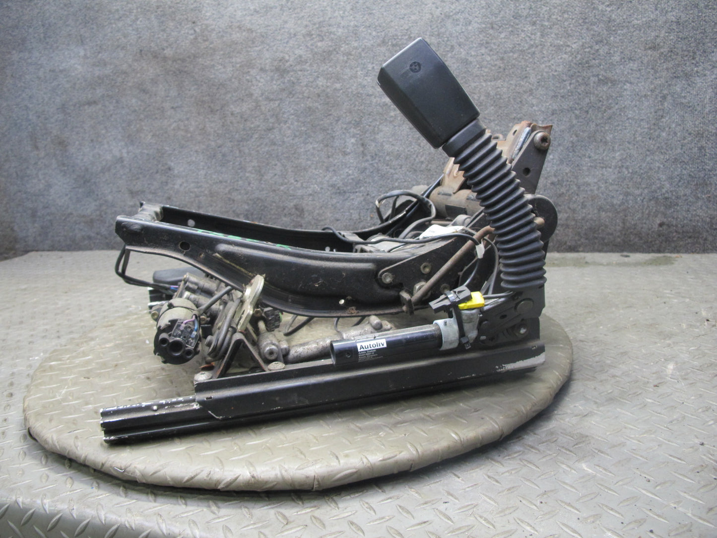 96-99 BMW E36 328i Convertible Front Right Seat Lower Frame Track Rail Motor OEM