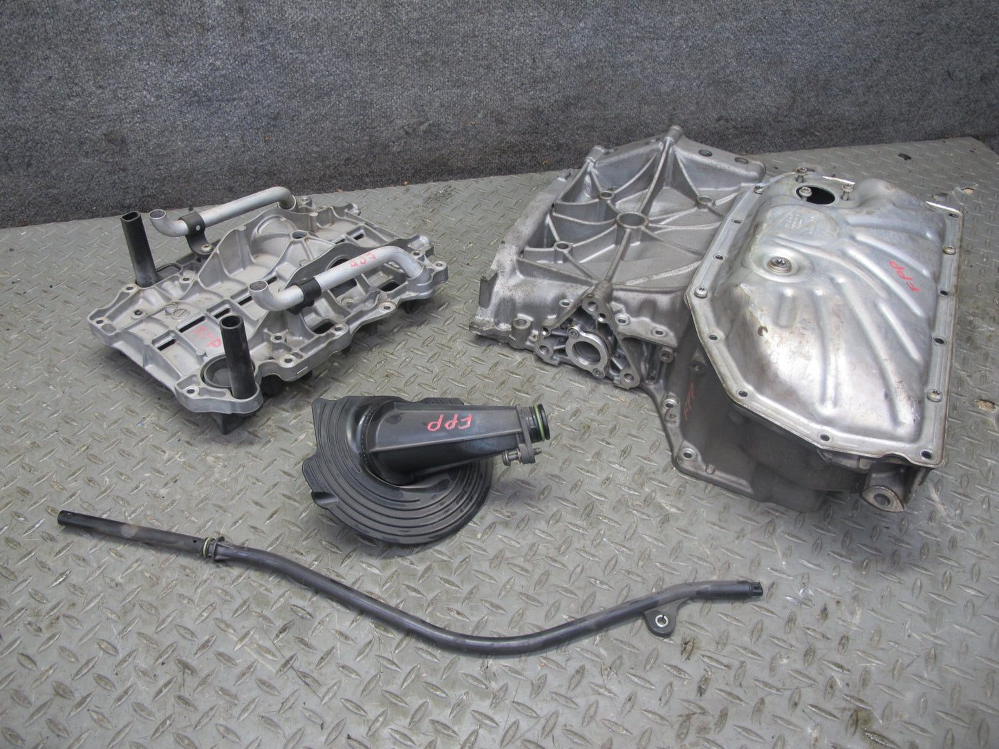 17-19 Porsche Panamera 971 2.9L Csza Engine Oil Pan Sump Tray Tube Set