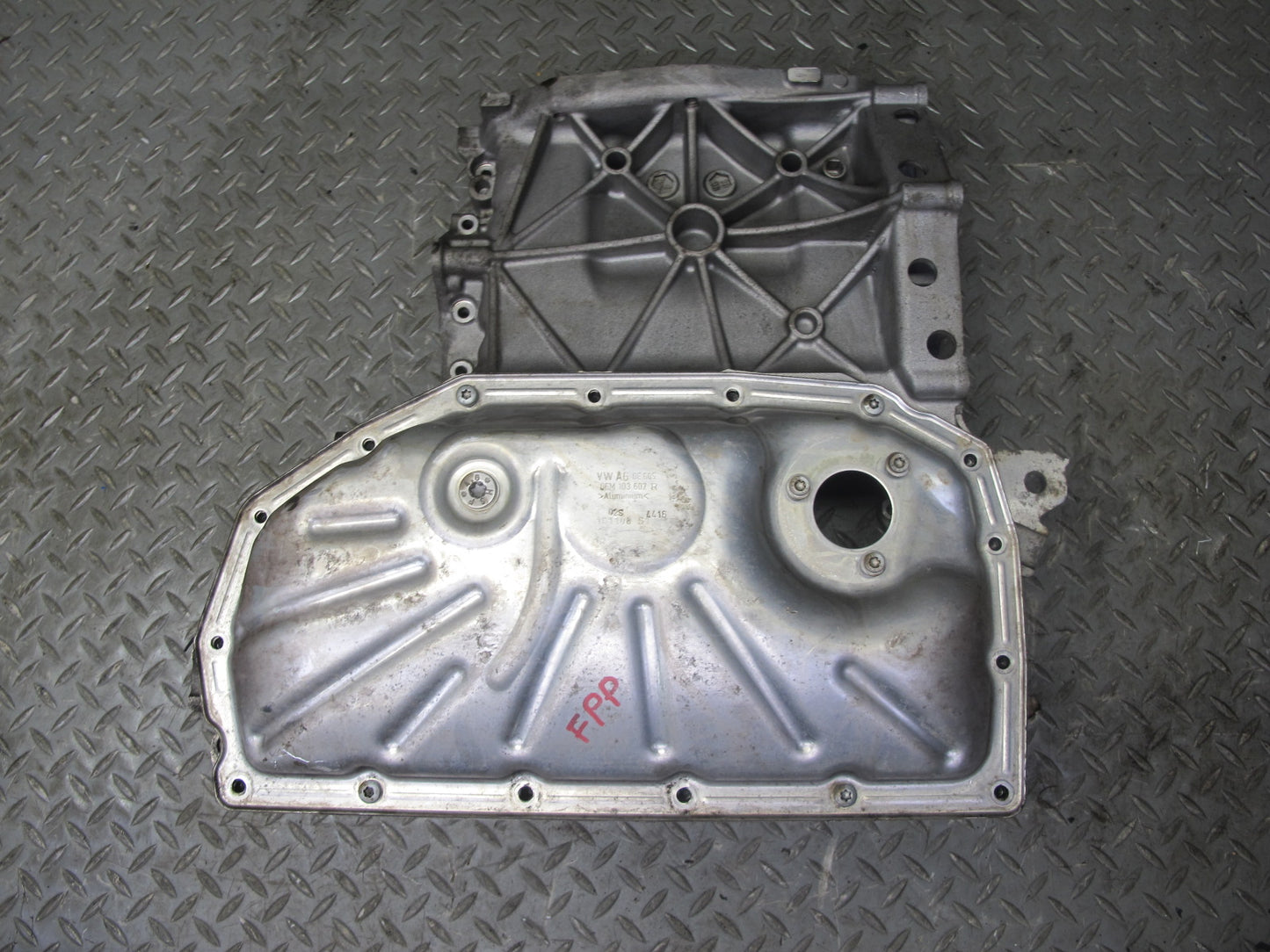 17-19 Porsche Panamera 971 2.9L Csza Engine Oil Pan Sump Tray Tube Set