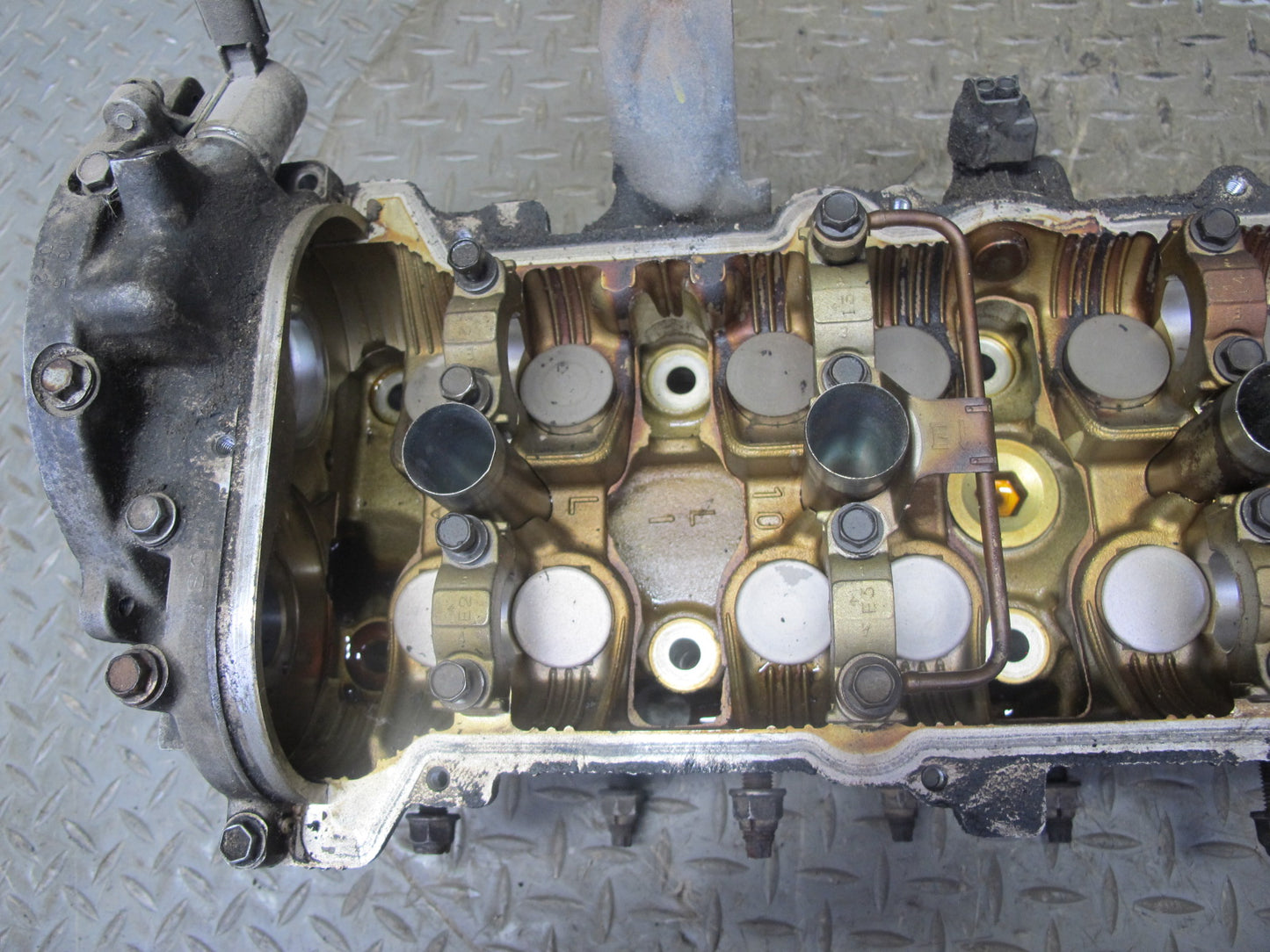 98-00 Lexus LS400 SC400 1UZFE 4.0L Left Engine Cylinder Head OEM